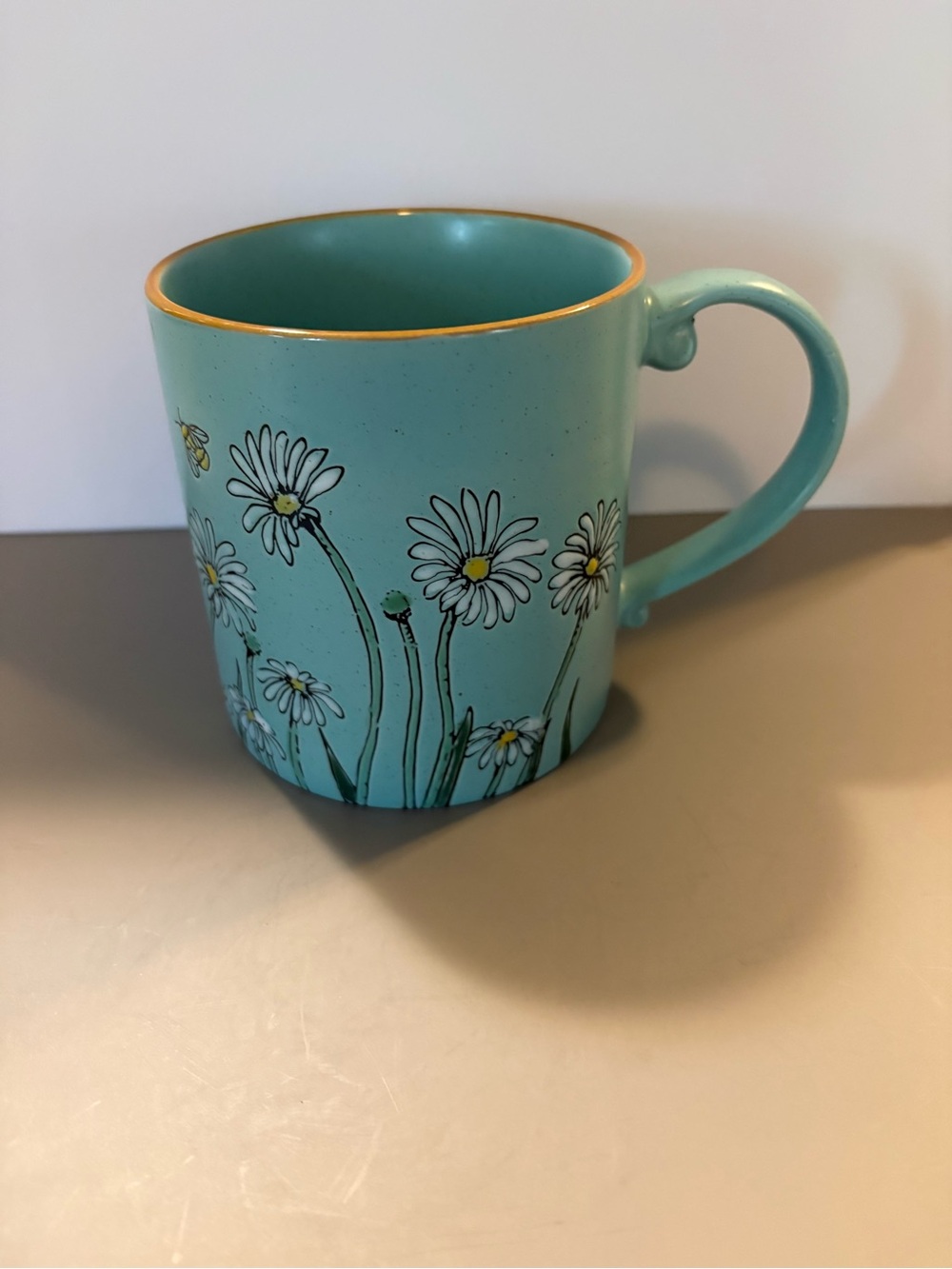 Ceramic Daisy Mug in Turquoise with Gold Rim